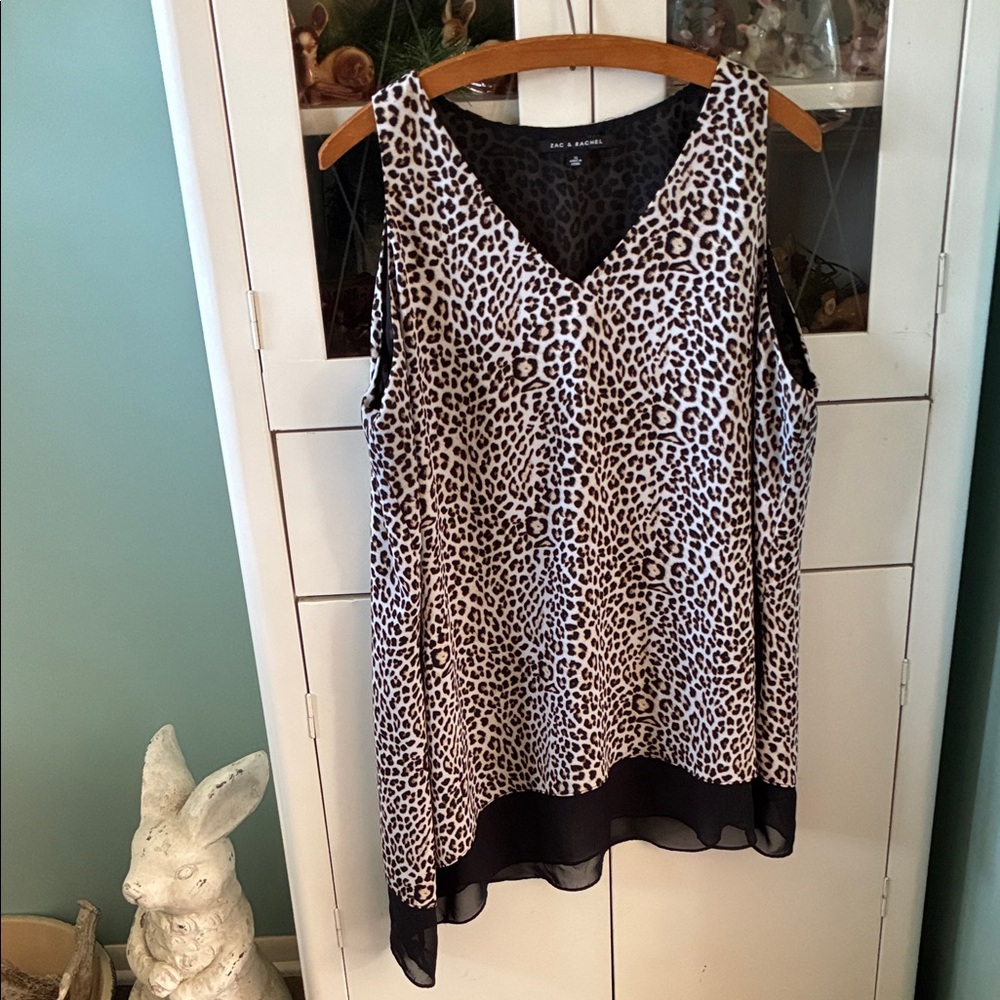 Zac & Rachel sz XL leopard print sleeveless top euc